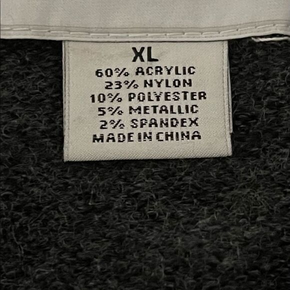 Liz Claiborne Crew Neck Sweater - Picture 7 of 9